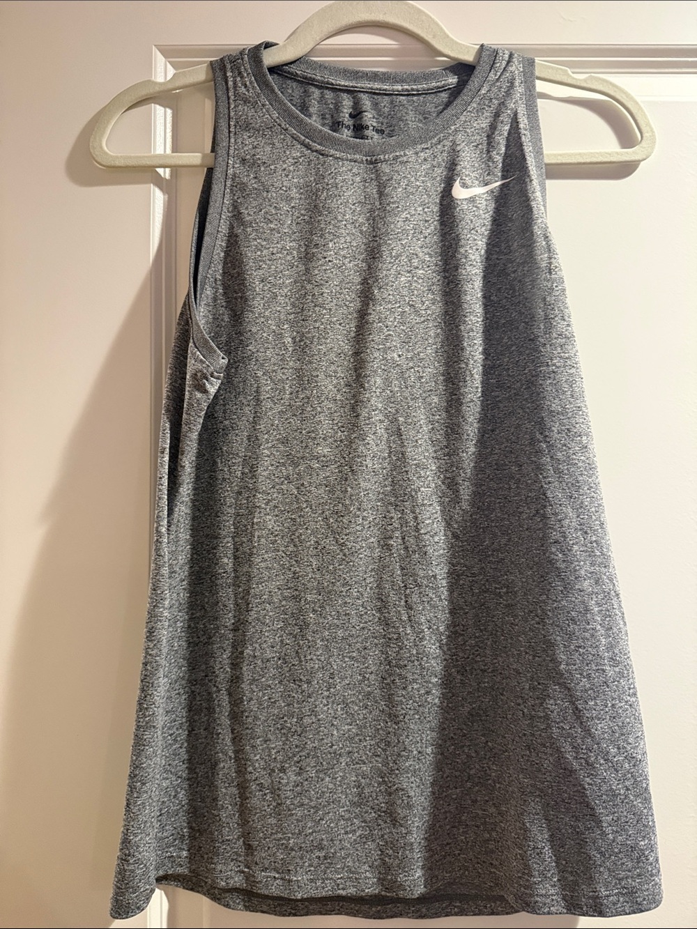 Men’s Nike muscle tee